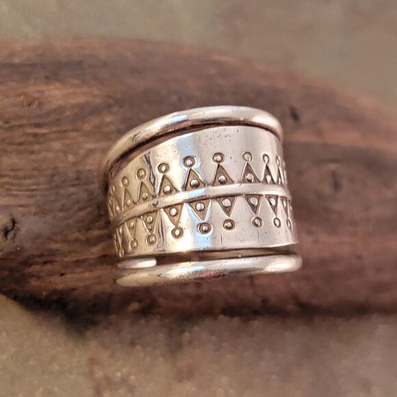 Sterling Boho Triangle 10th Century Pattern Ring Band - Picture 5 of 10